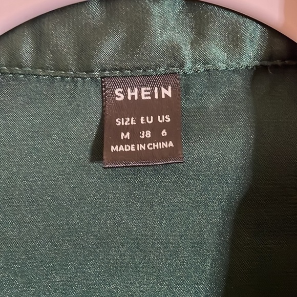 𝅺shein Crop Top Tie - Polyester Silky Green - M (6) - Picture 2 of 12